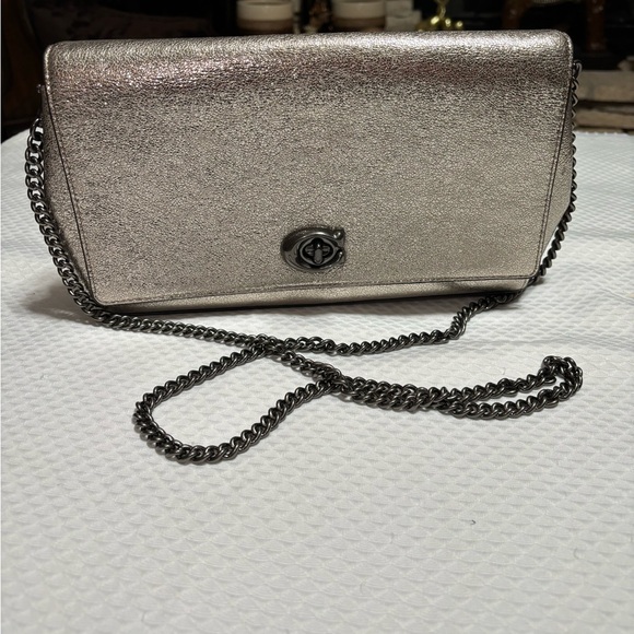 Coach Alexa Turnlock clutch - Picture 4 of 14